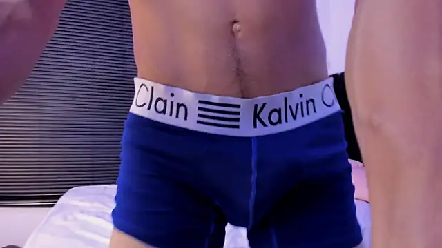 angel boy02 online show from April 26, 2026, 4:43 am