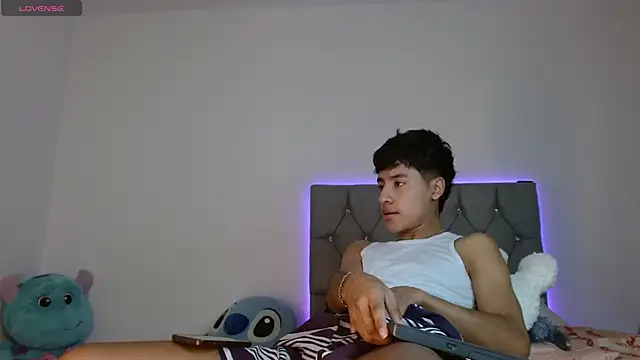 Sebas fire4 online show from May 15, 2026, 10:52 pm