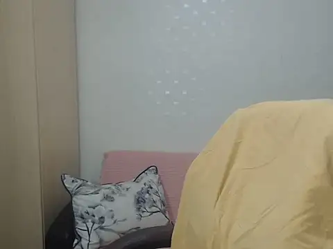 BlondEagleMuscle online show from May 22, 2026, 6:50 pm