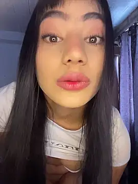 Snapshot of Ariel_blake chatting on July 2, 2026, 4:13 pm Ariel blake online show from July 2, 2026, 4:13 pm