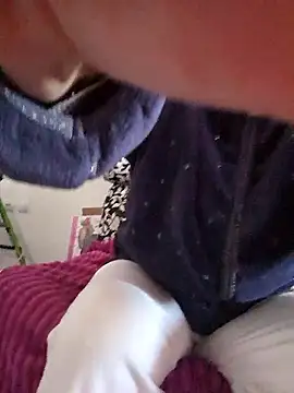 ManuelaX online show from January 19, 2026, 8:51 am