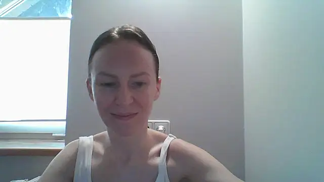 Snapshot of AnnaTight chatting on July 3, 2026, 8:54 am AnnaTight online show from July 3, 2026, 8:54 am