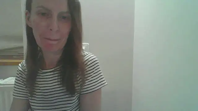 Snapshot of AnnaTight chatting on June 9, 2026, 7:37 pm AnnaTight online show from June 9, 2026, 7:37 pm