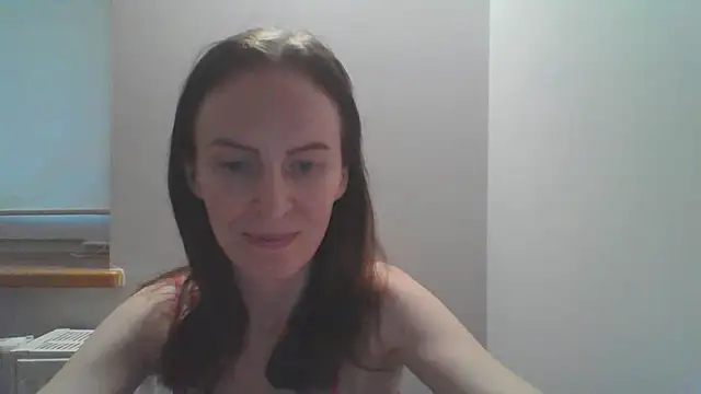 Snapshot of AnnaTight chatting on July 9, 2026, 6:29 pm AnnaTight online show from July 9, 2026, 6:29 pm