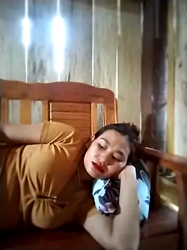 mylove-cute online show from April 12, 2026, 9:45 am