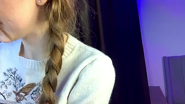 Kissme Kira online show from March 12, 2026, 10:25 pm