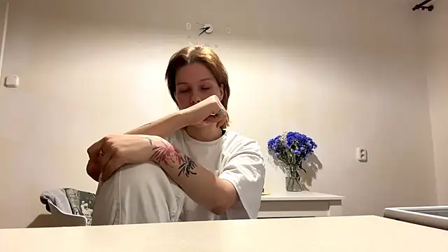 NgaFriebel online show from March 9, 2026, 4:21 pm