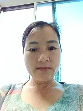 Snapshot of Yuhi3d chatting on April 28, 2026, 10:47 pm Yuhi3d online show from April 28, 2026, 10:47 pm