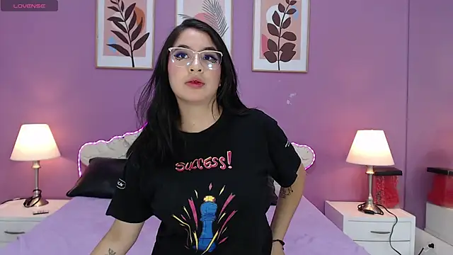 YayaQueen online show from May 30, 2026, 12:00 pm