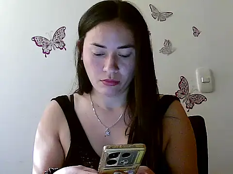 Erin oficial online show from April 20, 2026, 2:29 pm