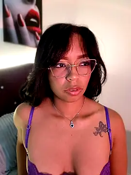 nathyjonees online show from May 20, 2026, 10:23 am