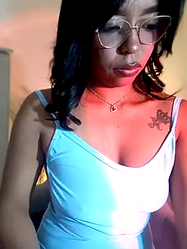 nathyjonees online show from May 28, 2026, 10:11 am