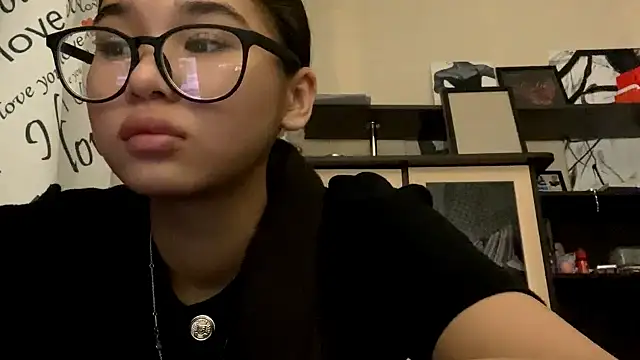 CatherineForbes online show from March 10, 2026, 12:53 pm