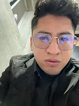 GoldenM95 online show from March 15, 2026, 9:16 am