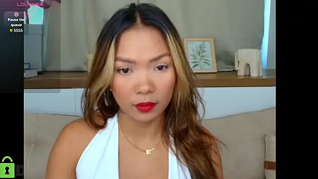 Debra Fox online show from April 4, 2026, 12:12 pm