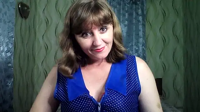 Alisaprice077 online show from August 7, 2026, 7:20 pm