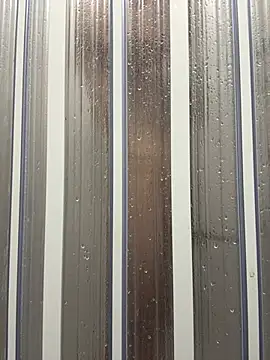 lion-rouge online show from March 18, 2026, 7:59 pm