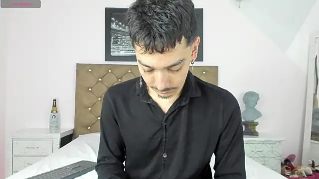 finn jackson online show from April 21, 2026, 7:53 pm