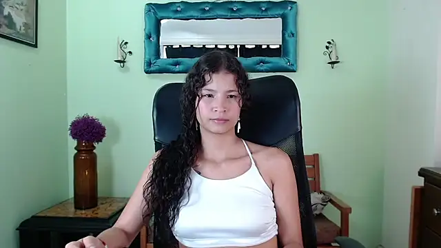 ChalonVera online show from May 16, 2026, 7:35 pm
