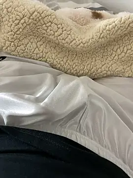 aoitai0 online show from April 2, 2026, 1:40 pm