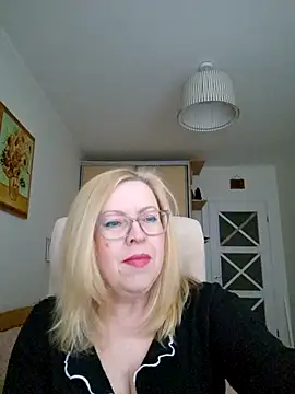 JanieLight53 online show from March 28, 2026, 3:24 pm