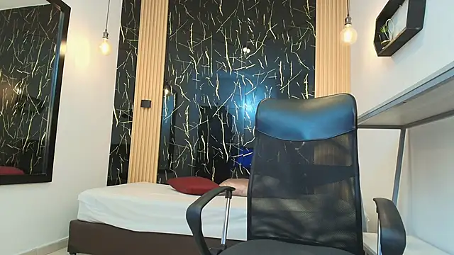 ValeriHot 1 online show from March 19, 2026, 3:17 am