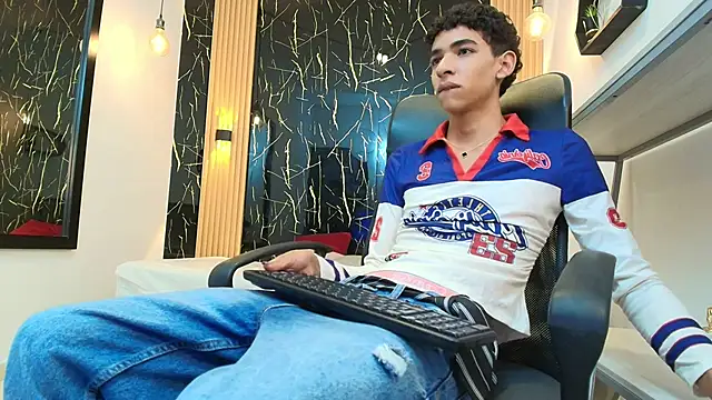 ValeriHot 1 online show from April 10, 2026, 2:40 am