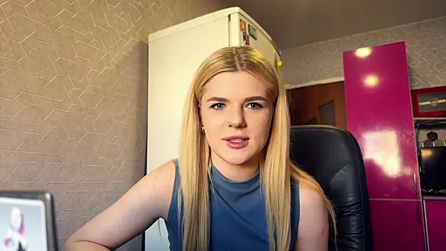 TeneshaCabezas online show from March 10, 2026, 8:40 am