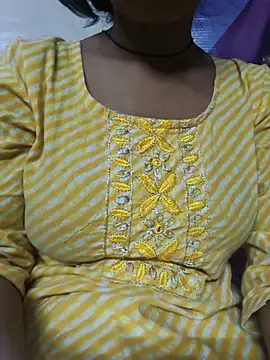 nidhii nude online show from May 24, 2026, 6:13 am