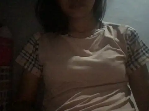 anna-rose2 online show from March 25, 2026, 9:35 pm