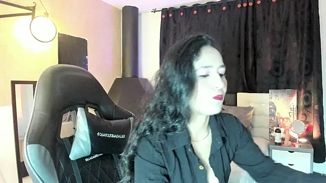 Snapshot of Vicky_Angeel chatting on May 26, 2026, 3:26 am Vicky Angeel online show from May 26, 2026, 3:26 am