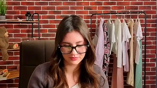 EllensWhite online show from March 31, 2026, 9:33 am