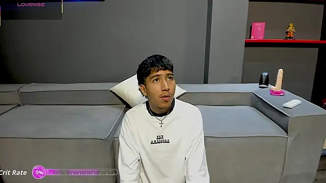 Ender h0tt online show from April 16, 2026, 1:45 pm