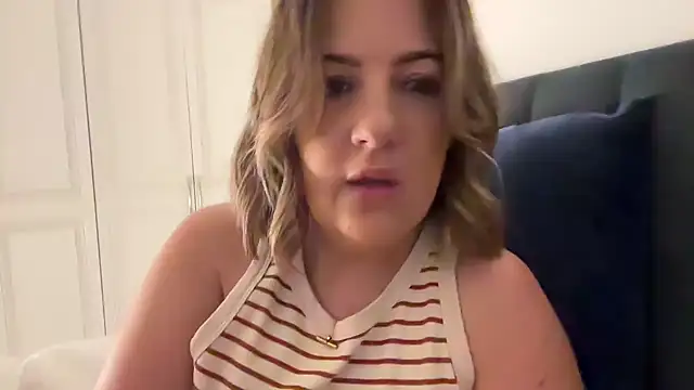 annabellewarick online show from April 18, 2026, 8:09 pm