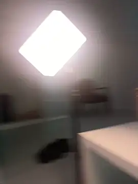 ScarletFlameee online show from May 7, 2026, 5:22 am