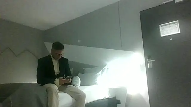 padrino0o0 online show from April 9, 2026, 8:26 pm