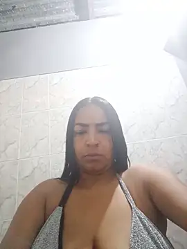 Snapshot of Carolinna chatting on June 17, 2026, 2:38 pm Carolinna online show from June 17, 2026, 2:38 pm