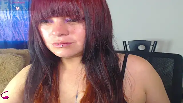 Snapshot of V_ALERY chatting on May 20, 2026, 8:17 pm V ALERY online show from May 20, 2026, 8:17 pm