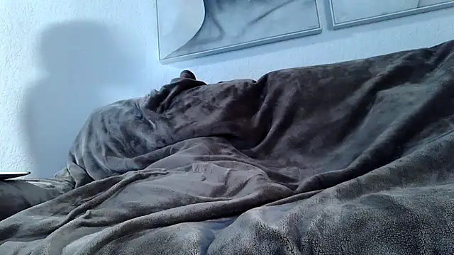 Snapshot of freaky_couple_ chatting on March 17, 2026, 1:41 am freaky couple online show from March 17, 2026, 1:41 am