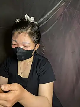 Bling-pusy online show from April 14, 2026, 12:54 pm