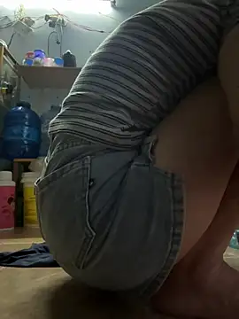 July-lovee online show from April 12, 2026, 10:51 am