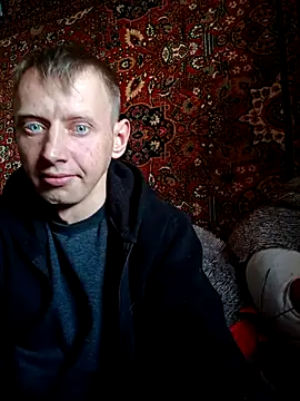 Snapshot of Denissolik23 chatting on March 25, 2026, 1:43 pm Denissolik23 online show from March 25, 2026, 1:43 pm