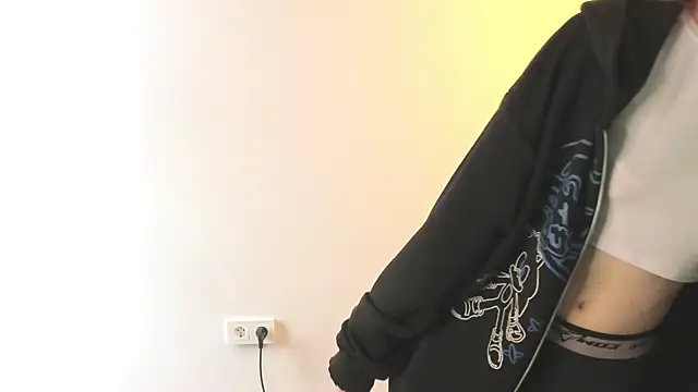 August female online show from April 23, 2026, 12:29 pm