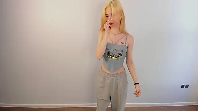 August female online show from March 18, 2026, 12:30 pm