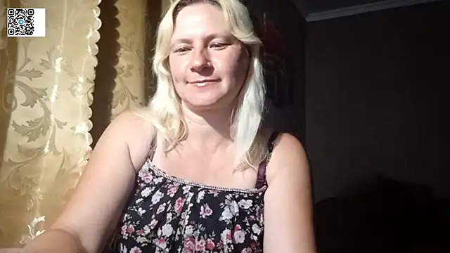 DiamondLady555 online show from July 7, 2026, 6:00 pm