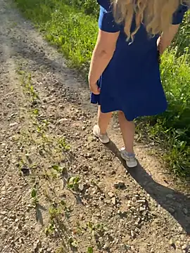 Julia and the cock online show from May 26, 2026, 5:00 pm