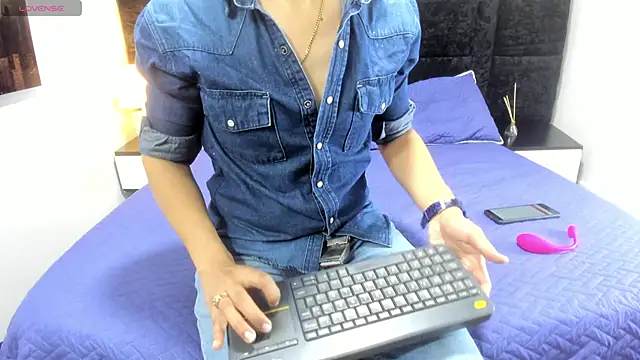 Snapshot of _Alan_Walker_1 chatting on May 22, 2026, 3:21 pm Alan Walker 1 online show from May 22, 2026, 3:21 pm