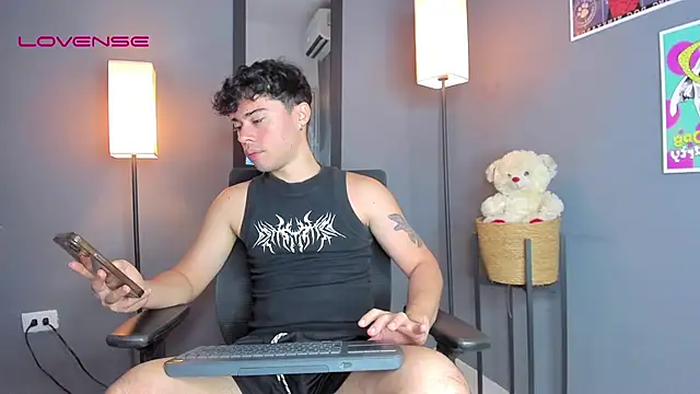 Soft Temptationxx online show from March 29, 2026, 8:21 pm