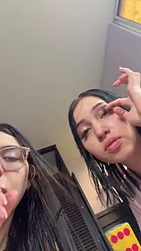 Cloebennet013 online show from June 3, 2026, 7:29 pm