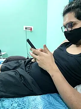 Snapshot of Hunter_9876 chatting on March 15, 2026, 9:00 pm Hunter 9876 online show from March 15, 2026, 9:00 pm